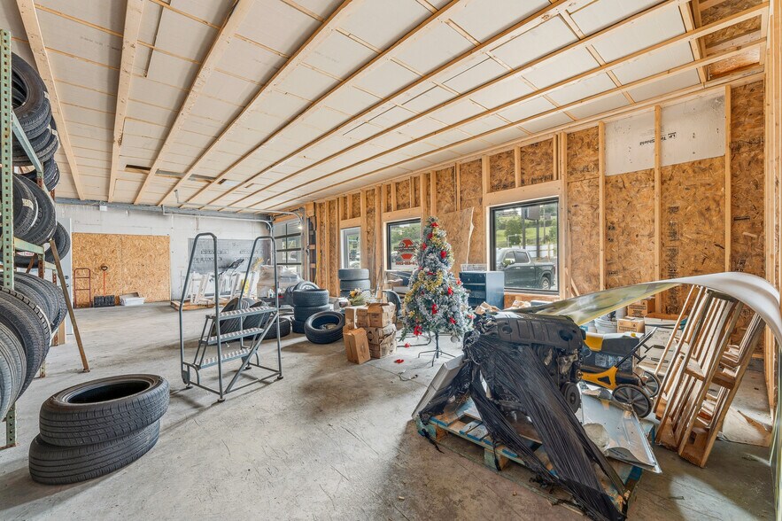 More Photos Of 600 Pittsburgh Rd, Uniontown Auto Dealership For Sale
