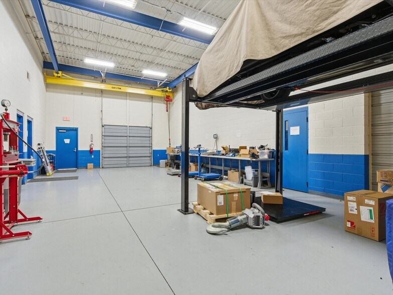 More Photos Of 2118 Carolina Place Dr, Fort Mill Warehouse For Sale