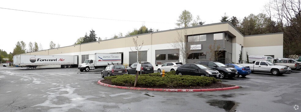 More Photos Of 19111 Des Moines Memorial Dr, Seatac Warehouse For Lease