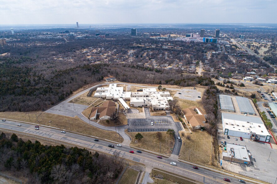 More Photos Of 6262 S Sheridan Rd, Tulsa Hospital For Sale