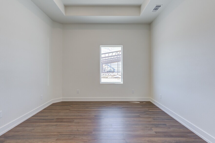 More Photos Of 11419 CR 2220, Lubbock Warehouse For Sale