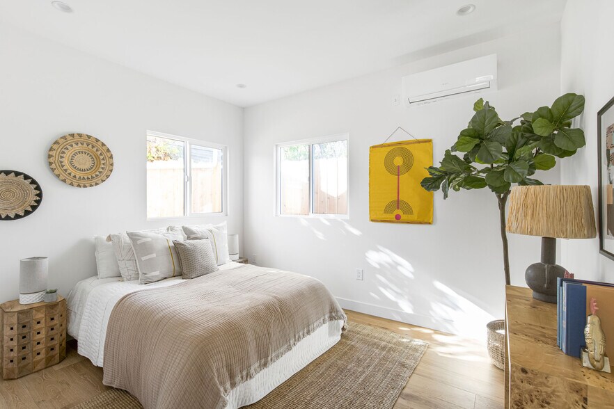 More Photos Of 4363 Eagle Rock Blvd, Los Angeles Multifamily For Sale