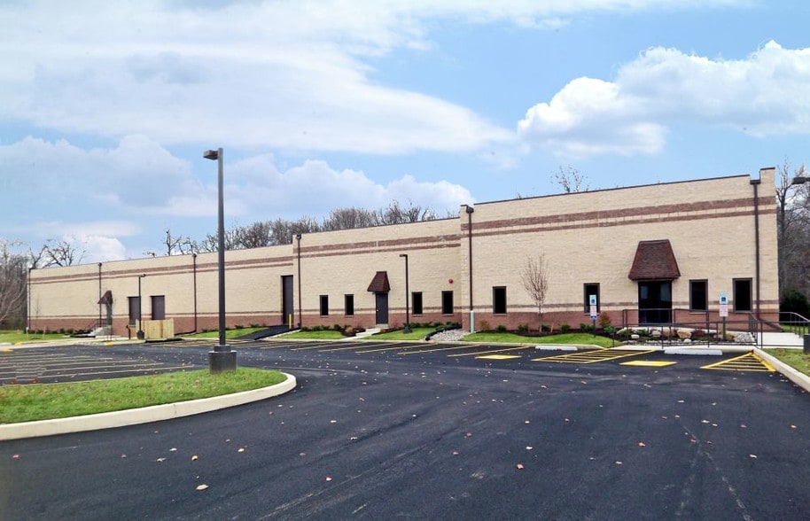 More Photos Of 1440 Wells Dr, Bensalem Distribution For Lease