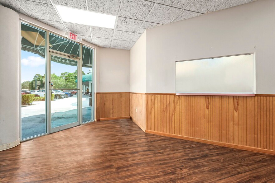 More Photos Of 1801 S 23rd St, Fort Pierce Medical For Sale