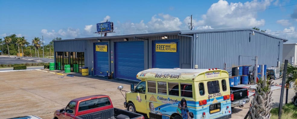 More Photos Of 180 N Tyndall Pky, Panama City Auto Repair For Sale