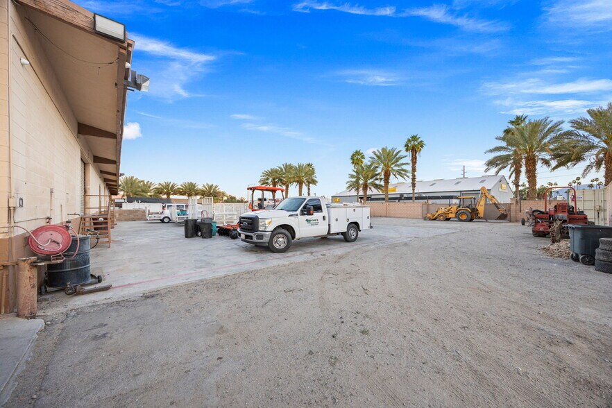 More Photos Of 81500 Industrial Pl, Indio Warehouse For Sale