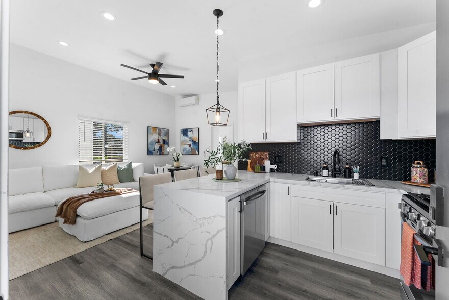 More Photos Of 8353 Ivory Coast Dr, San Diego Multifamily For Sale