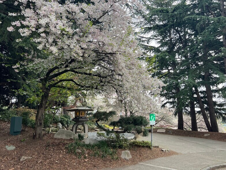 More Photos Of 633 Yesler Way, Seattle Office For Lease