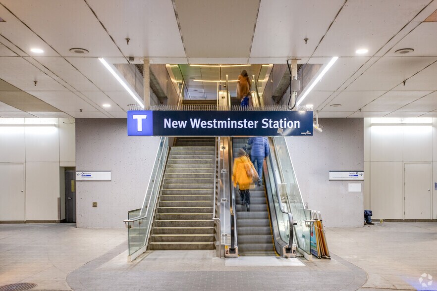 More Photos Of 800 Carnarvon St, New Westminster Storefront Retail Office For Lease