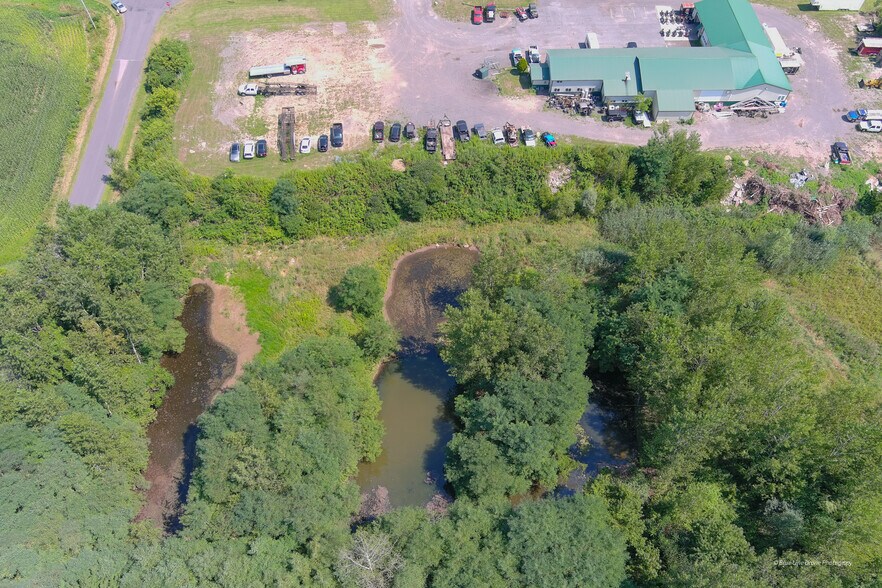 More Photos Of 10277 State Route 34, Weedsport Service For Lease