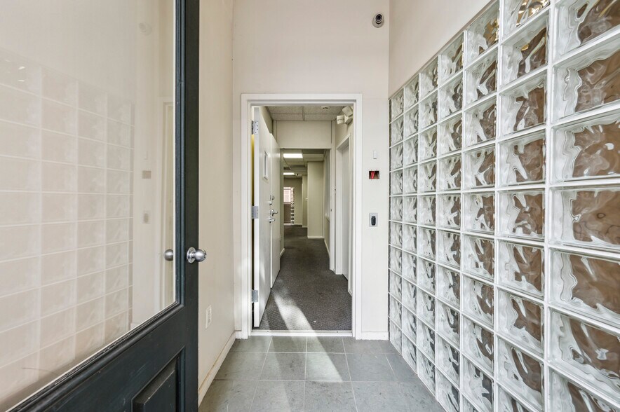 More Photos Of 212 Race St, Philadelphia Apartments For Sale