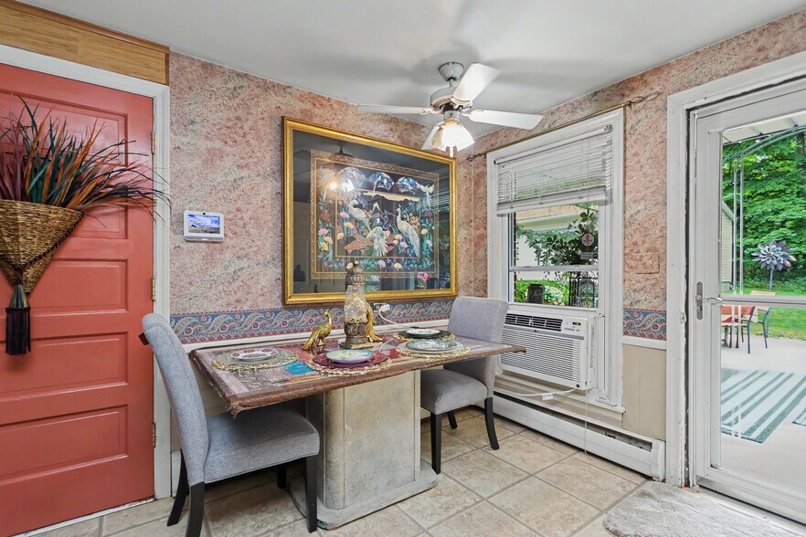 More Photos Of 524 State Route 314 N, Ontario Specialty For Sale