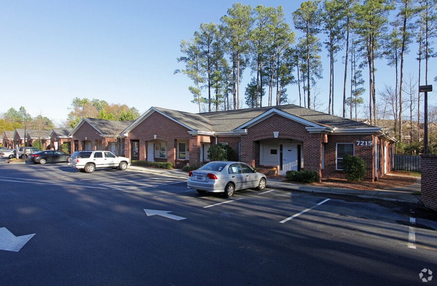 More Photos Of 7215 Pineville-Matthews Rd, Charlotte Office For Sale