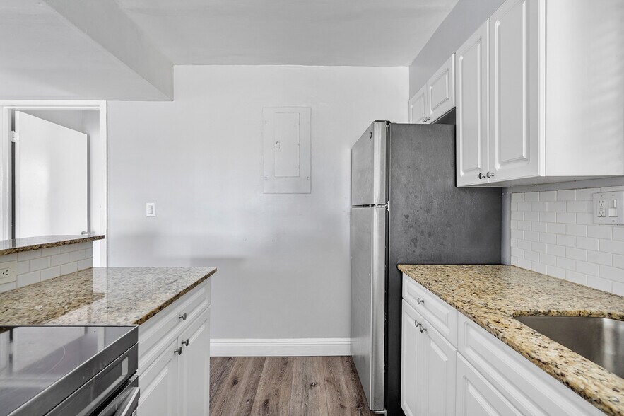 More Photos Of 700-728 SW 81st Ter, North Lauderdale Apartments For Sale