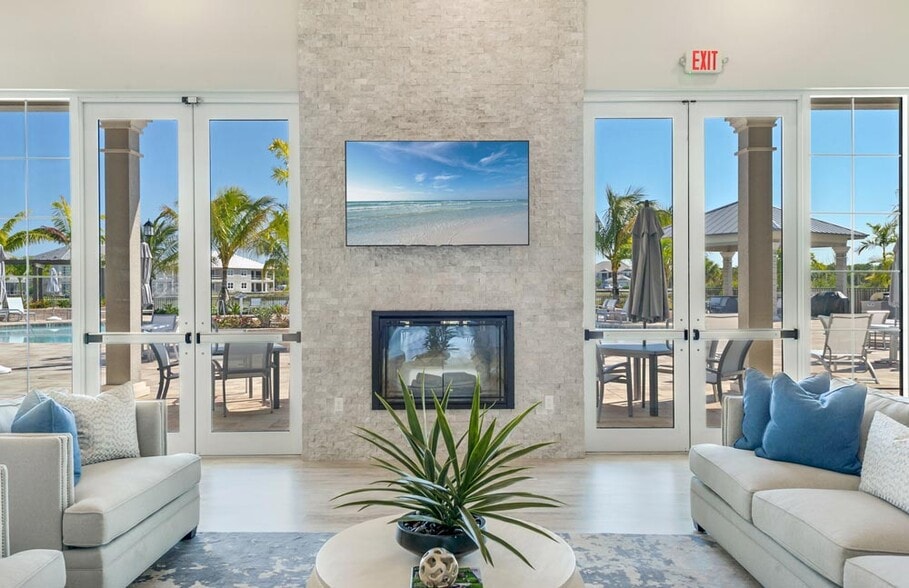 More Photos Of 286 Indies Dr E, Naples Multifamily For Sale