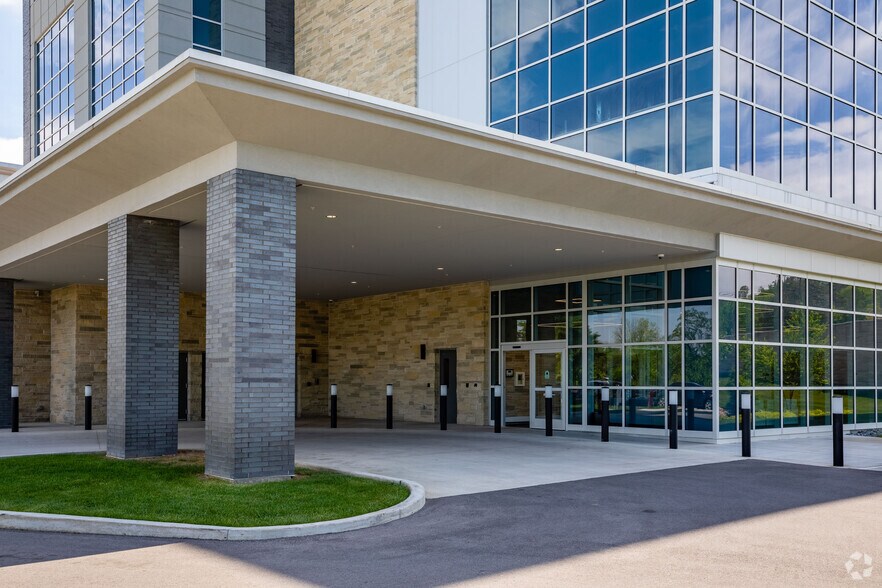 More Photos Of 1001 Health Park Dr, Brentwood Medical For Lease