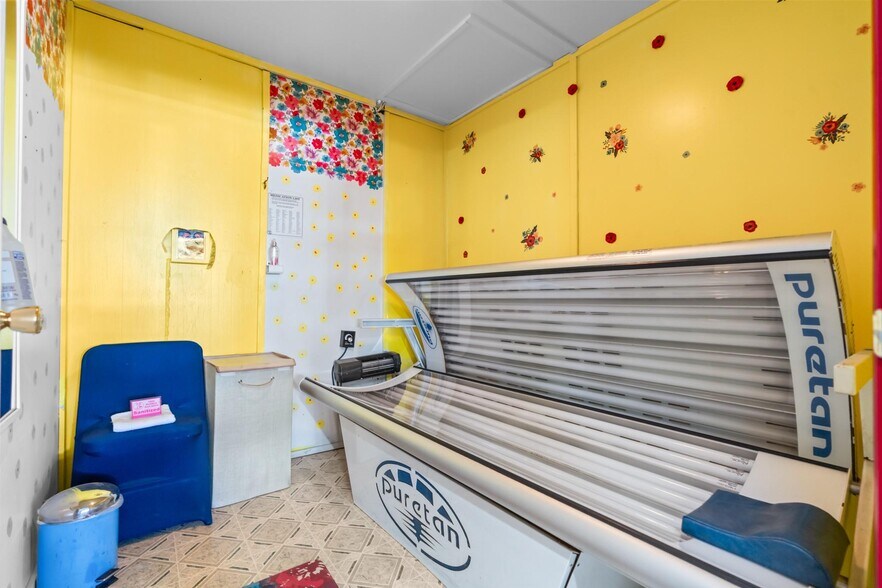 More Photos Of 110 E Franklin St, Hillsboro Health Club For Sale