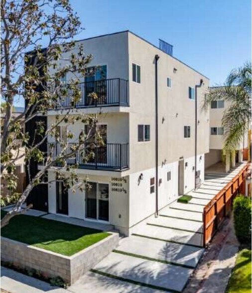 Primary Photo Of 10810 Hesby St, North Hollywood Apartments For Sale