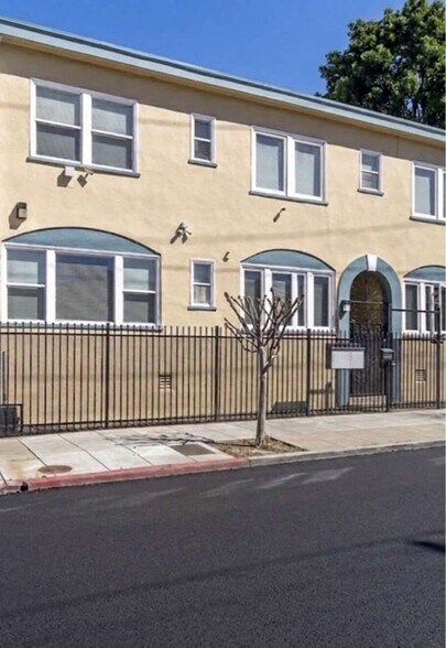 More Photos Of 990 34th St, Oakland Land For Sale