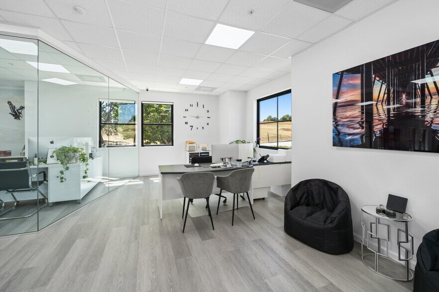 More Photos Of 1075 Rossi Rd, Templeton Unknown For Lease