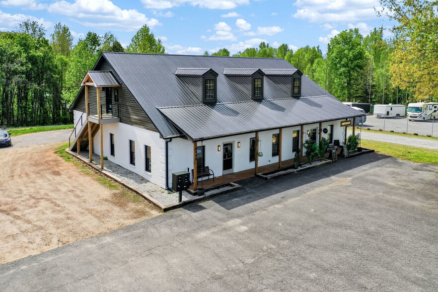 More Photos Of 3440 E Broad St, Statesville Office For Sale