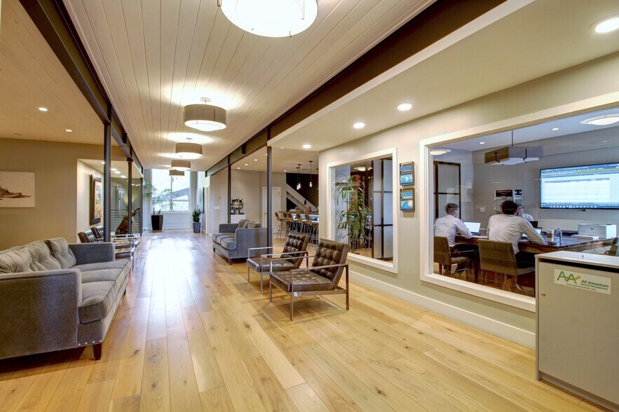 More Photos Of 7490 Clubhouse Rd, Boulder Medical For Sale