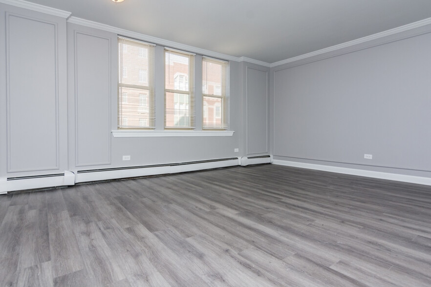 More Photos Of 7147 S Jeffery Blvd, Chicago Apartments For Sale