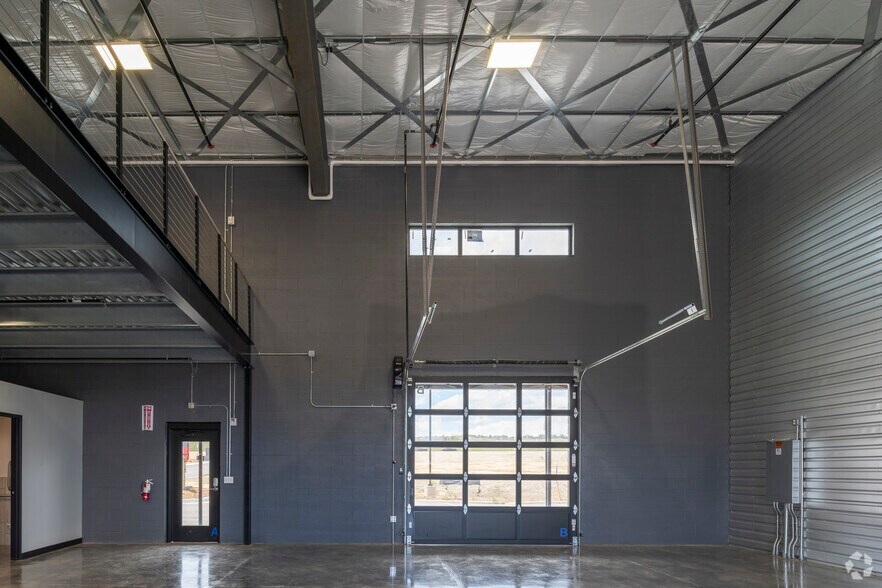 More Photos Of 1010 S Interstate Rd, Castle Rock Showroom For Sale