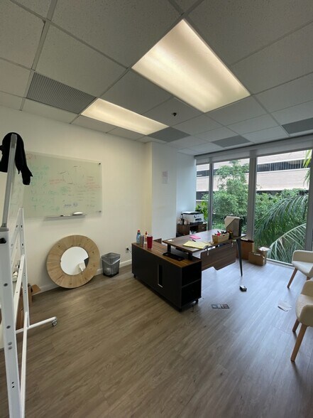 More Photos Of 150 SE 2nd Ave, Miami Coworking Space