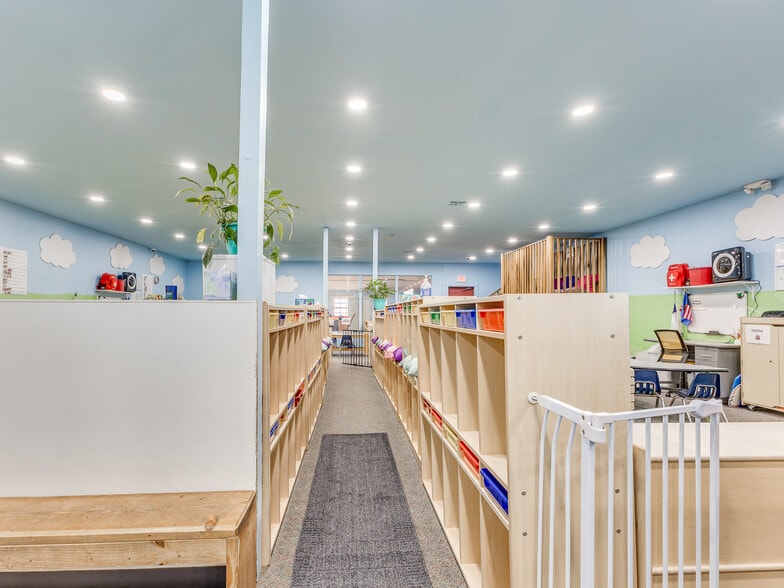 More Photos Of 305 S Chickasaw Ave, Claremore Daycare Center For Sale