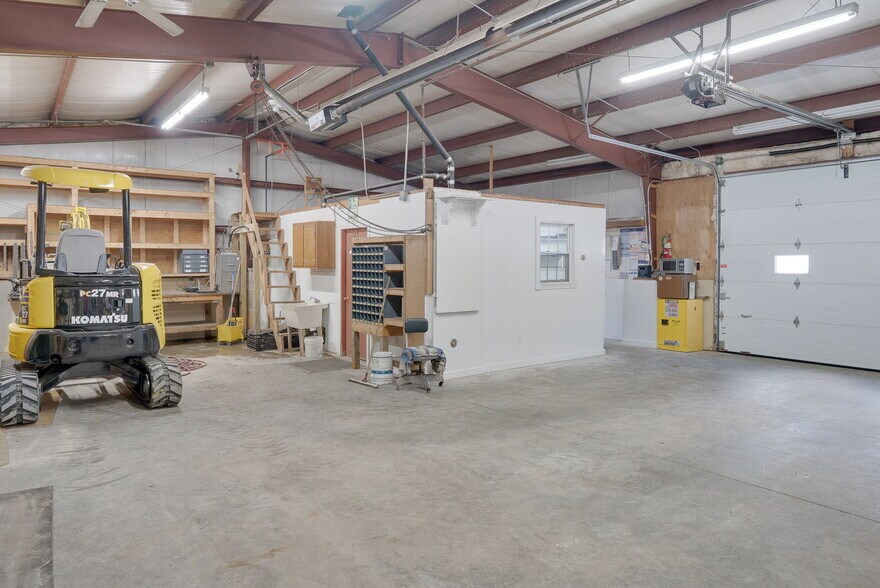 More Photos Of 265 Lincoln Ave, Winchendon Industrial For Sale