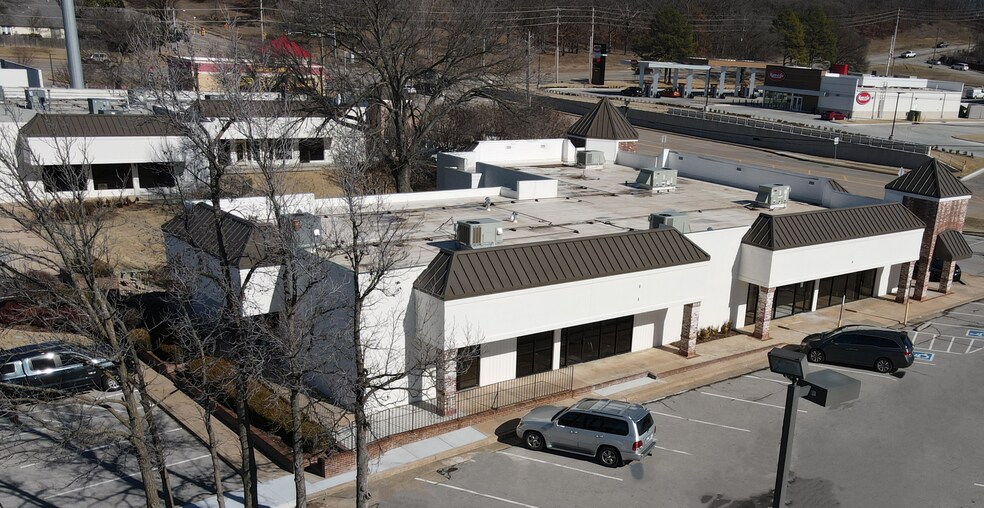 More Photos Of 8110-8202 S Harvard Ave, Tulsa Unknown For Lease