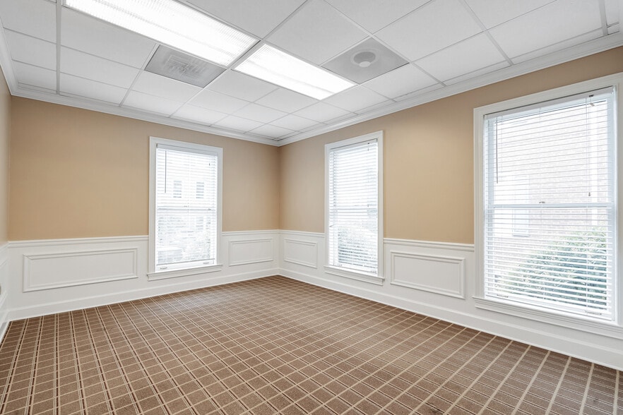 More Photos Of 7000 Peachtree Dunwoody Rd NE, Atlanta Office For Lease