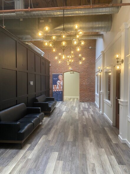 More Photos Of 651 Orchard St, New Bedford Loft Creative Space For Lease