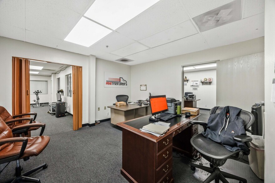 More Photos Of 1808 E 58th Pl, Los Angeles Land For Lease