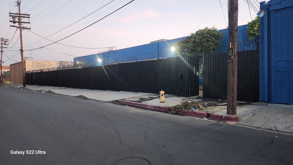 Primary Photo Of 3520-3540 Emery St, Los Angeles Manufacturing For Lease