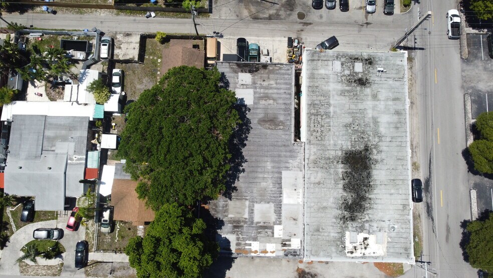 More Photos Of 1950 Grant St, Hollywood Warehouse For Lease