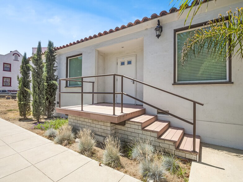 More Photos Of 263 N 3rd St, Porterville Coworking Space