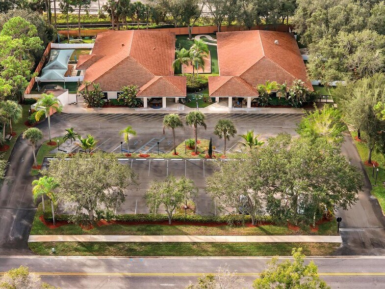 More Photos Of 353 Hiatt Dr, Palm Beach Gardens Schools For Sale