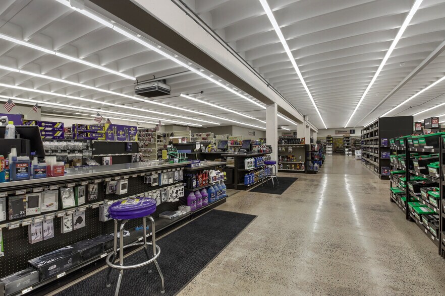 More Photos Of 1124 Hammond Ave, Rice Lake Freestanding For Lease