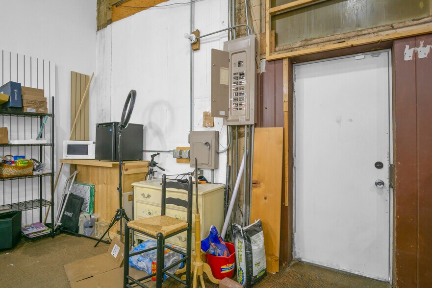 More Photos Of 2118 Central Ave, Kearney General Retail For Sale