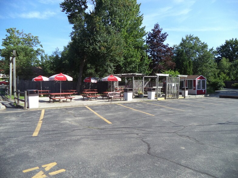 More Photos Of 1391 Hooksett Rd, Hooksett Restaurant For Sale