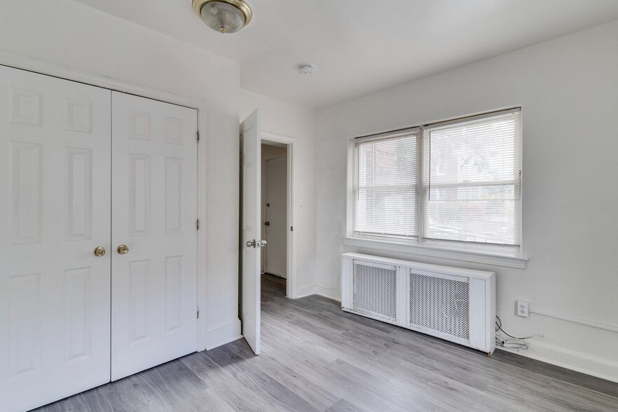 More Photos Of 337 Delafield Plz NW, Washington Apartments For Sale