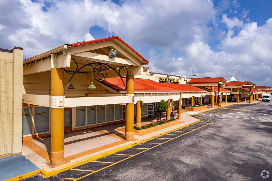 More Photos Of 2704-2858 N Hiawassee Rd, Orlando Unknown For Lease
