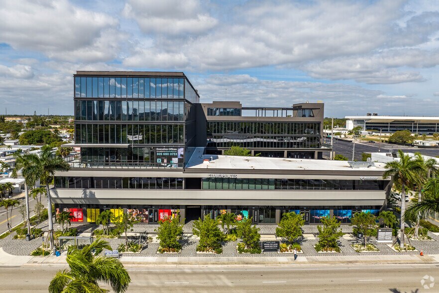 More Photos Of 601 N Federal Hwy, Hallandale Beach Office For Lease
