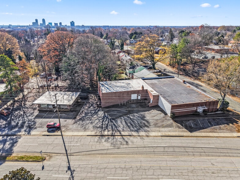 Primary Photo Of 330 W 27th St, Winston-Salem Warehouse For Sale