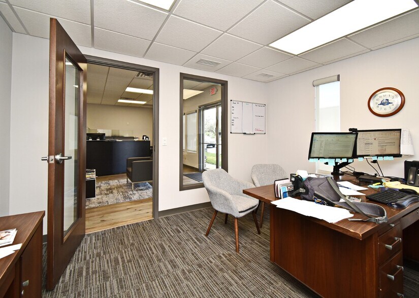 More Photos Of 2575 French Ave, Sanford Loft Creative Space For Sale