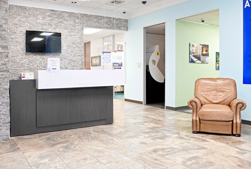 More Photos Of 4500 Blalock Rd, Houston Flex For Lease