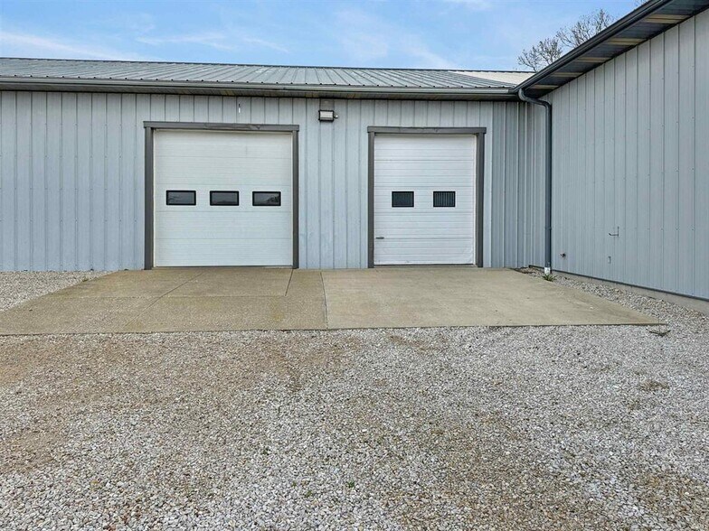 More Photos Of 2632 Cathy Ln, Jasper Warehouse For Sale