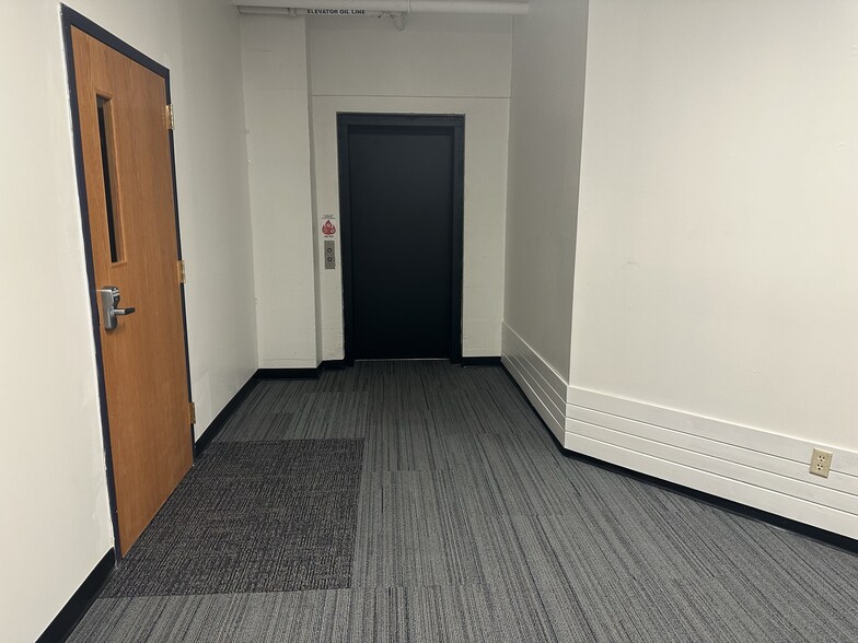 More Photos Of 220 Main St E, Mankato Office For Lease